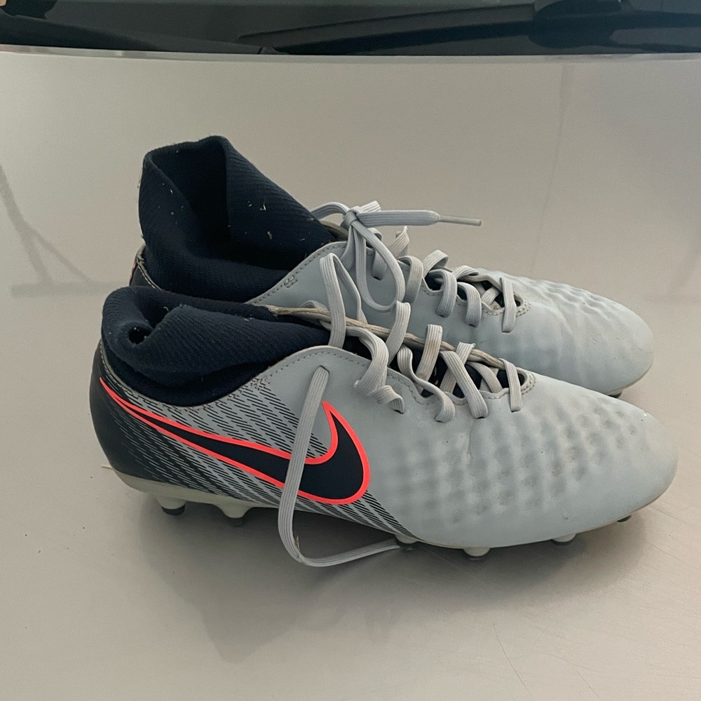 Nike Magista Women’s Cleats